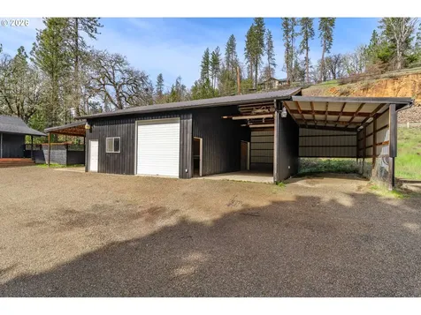 24990 Highway 62 Trail OR 97541