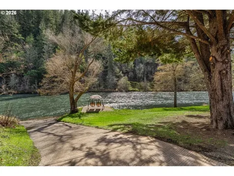 24990 Highway 62 Trail OR 97541