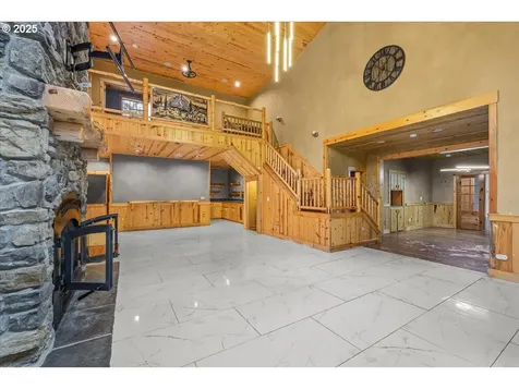 39577 SE Kitzmiller Road Eagle Creek OR 97022