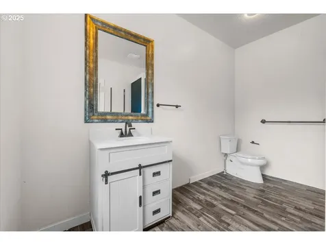 39577 SE Kitzmiller Road Eagle Creek OR 97022