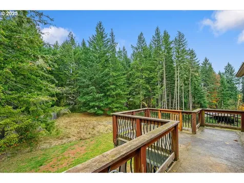 39577 SE Kitzmiller Road Eagle Creek OR 97022