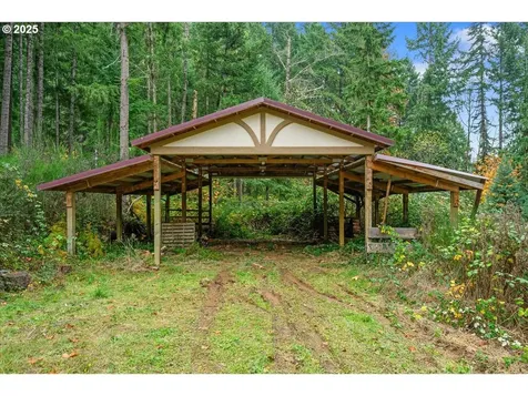 39577 SE Kitzmiller Road Eagle Creek OR 97022