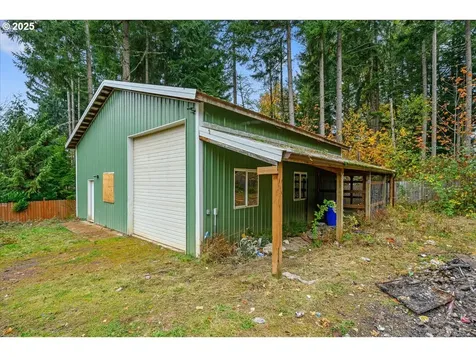 39577 SE Kitzmiller Road Eagle Creek OR 97022