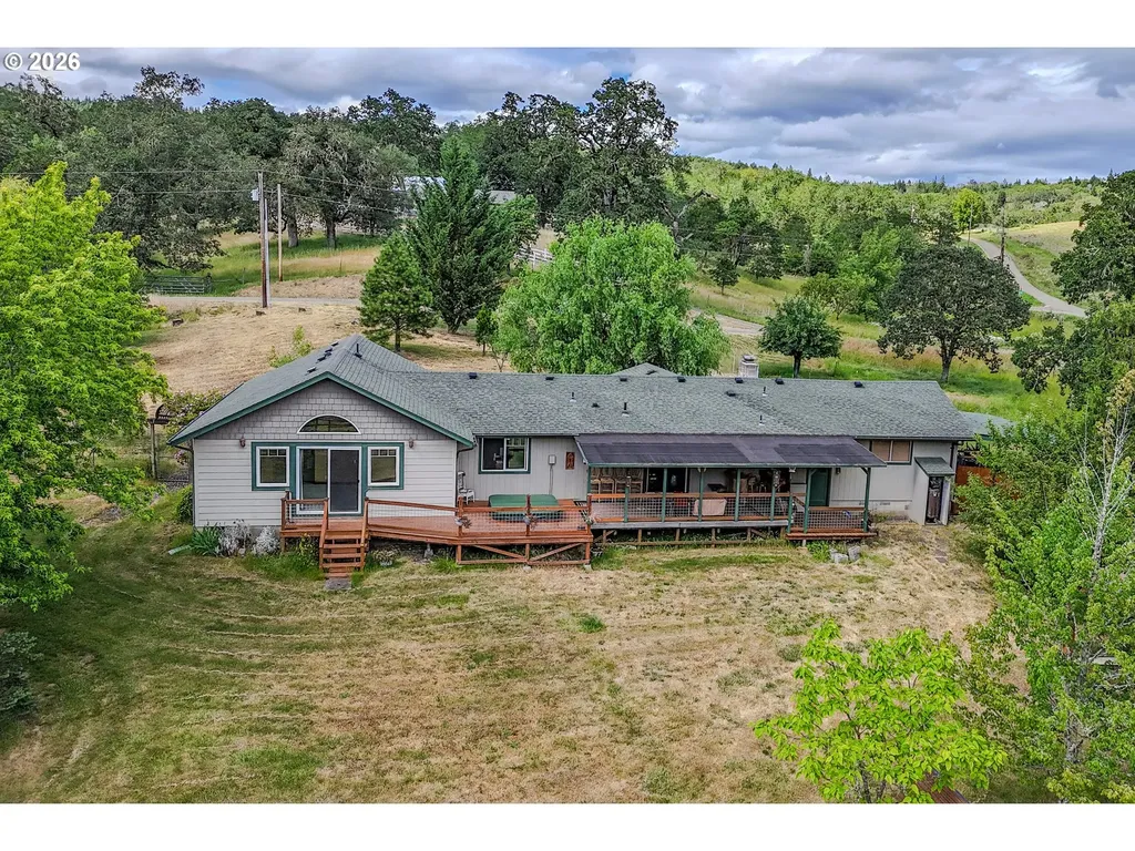 686 Murdock Drive Oakland OR 97462