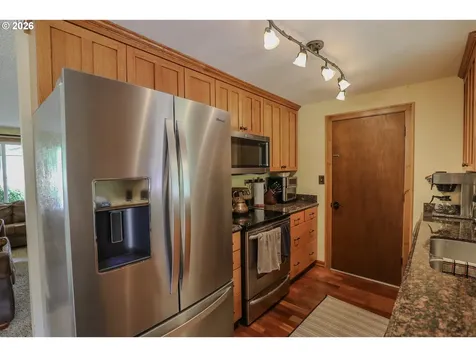 686 Murdock Drive Oakland OR 97462