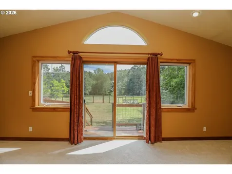 686 Murdock Drive Oakland OR 97462