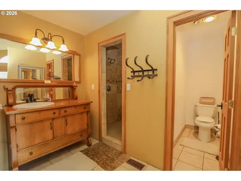 686 Murdock Drive Oakland OR 97462