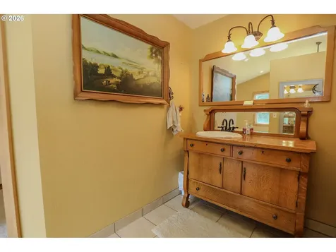 686 Murdock Drive Oakland OR 97462