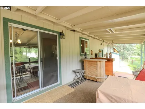 686 Murdock Drive Oakland OR 97462