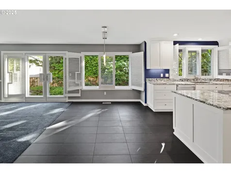4674 Chelsea Lane Lake Oswego OR 97035