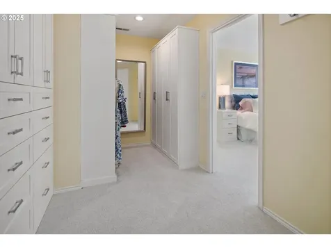 4674 Chelsea Lane Lake Oswego OR 97035