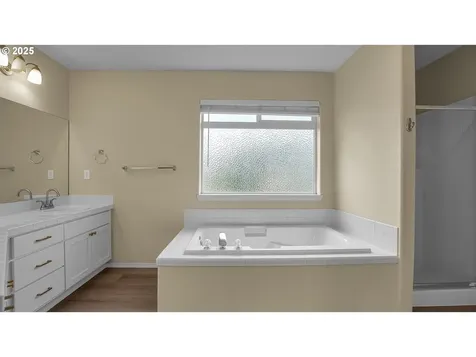 15210 SW Parkland Terrace Portland OR 97224