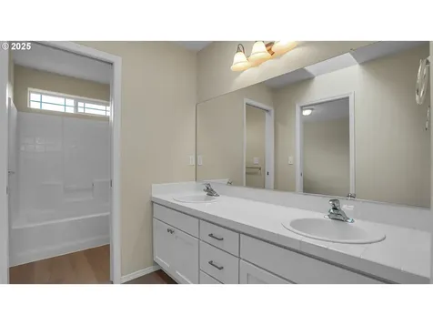 15210 SW Parkland Terrace Portland OR 97224