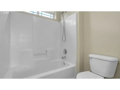 15210 SW Parkland Terrace Portland OR 97224