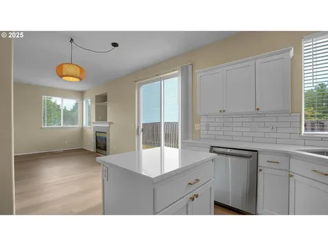 15210 SW Parkland Terrace Portland OR 97224