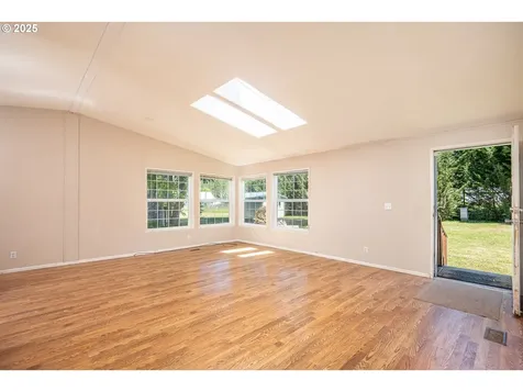 23056 N Umpqua Highway Idleyld Park OR 97447