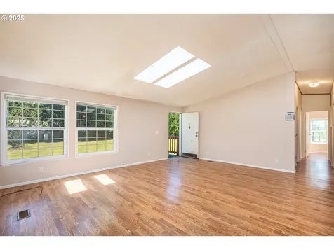 23056 N Umpqua Highway Idleyld Park OR 97447