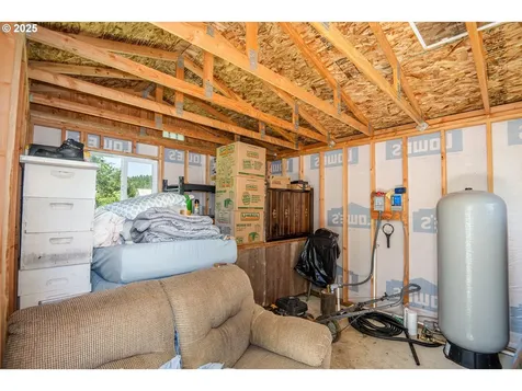 23056 N Umpqua Highway Idleyld Park OR 97447