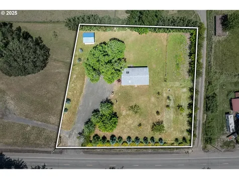23056 N Umpqua Highway Idleyld Park OR 97447