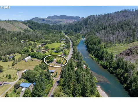 23056 N Umpqua Highway Idleyld Park OR 97447
