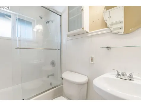 2601 SW Taylors Ferry Road Portland OR 97219