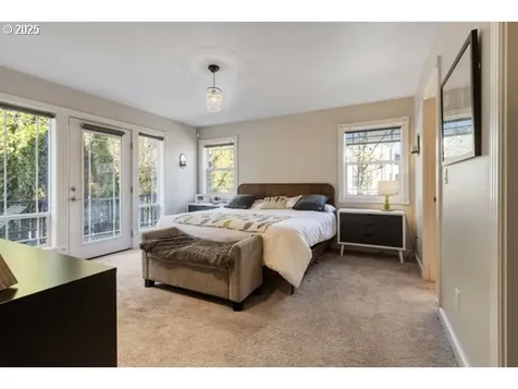 6403 SE Dunbar Drive Portland OR 97236