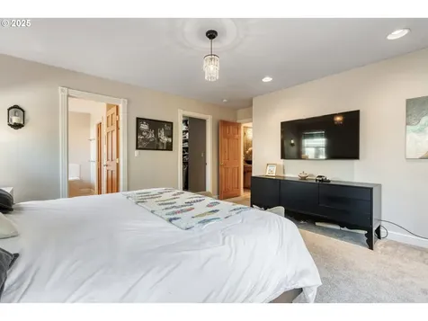 6403 SE Dunbar Drive Portland OR 97236