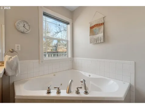6403 SE Dunbar Drive Portland OR 97236