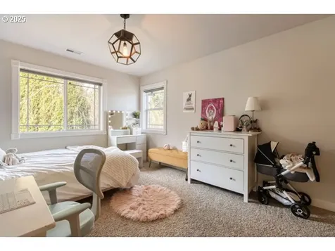 6403 SE Dunbar Drive Portland OR 97236