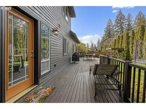 6403 SE Dunbar Drive Portland OR 97236