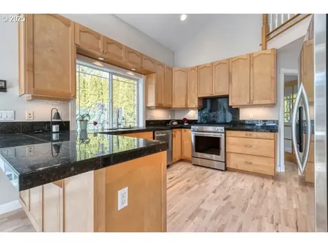6403 SE Dunbar Drive Portland OR 97236