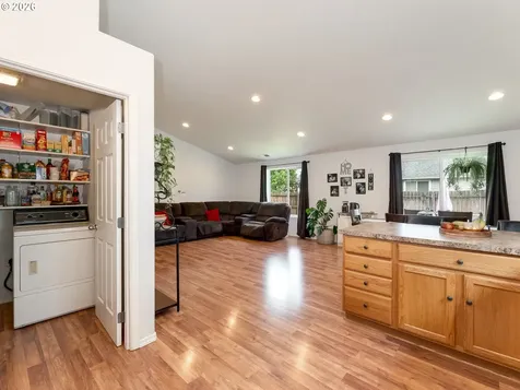 683 NE Summerfield Street Mcminnville OR 97128