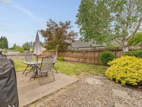 683 NE Summerfield Street Mcminnville OR 97128