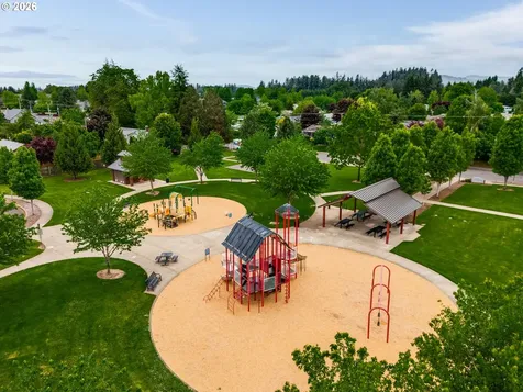 683 NE Summerfield Street Mcminnville OR 97128