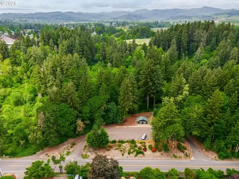 683 NE Summerfield Street Mcminnville OR 97128