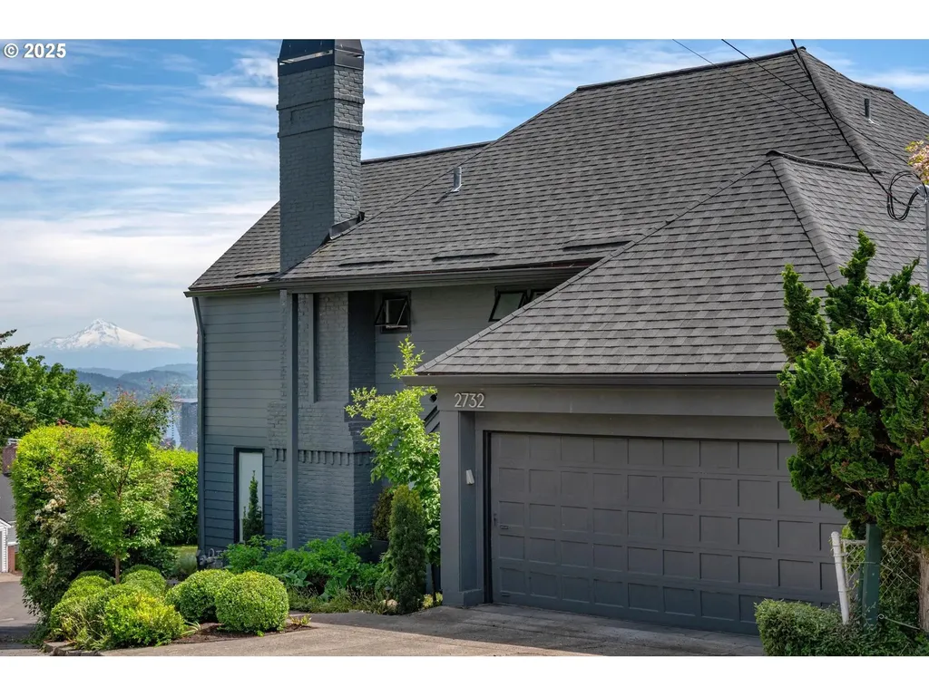 2732 NW Monte Vista Terrace Portland OR 97210