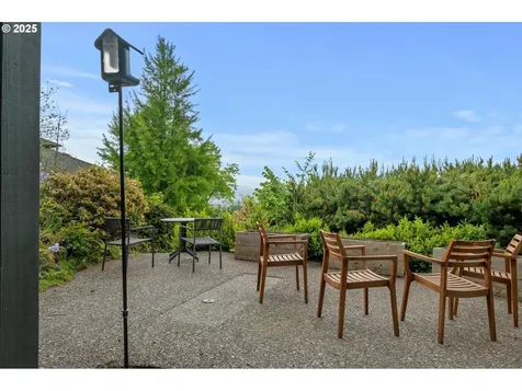 2732 NW Monte Vista Terrace Portland OR 97210