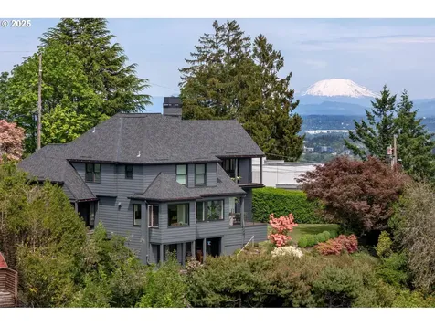 2732 NW Monte Vista Terrace Portland OR 97210