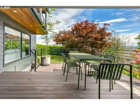 2732 NW Monte Vista Terrace Portland OR 97210