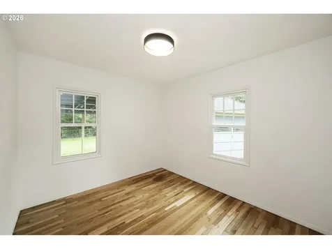 1945 NE Bell Drive Portland OR 97220