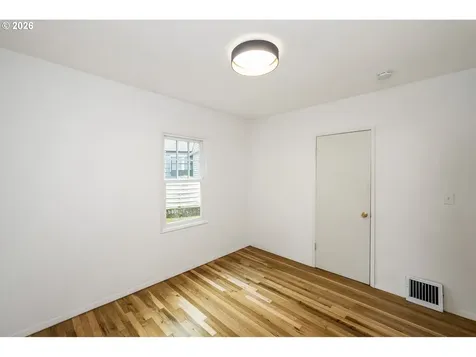 1945 NE Bell Drive Portland OR 97220