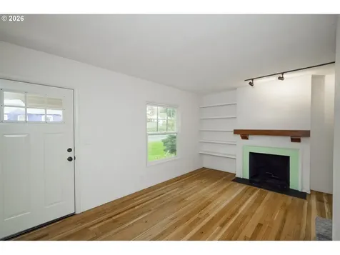 1945 NE Bell Drive Portland OR 97220