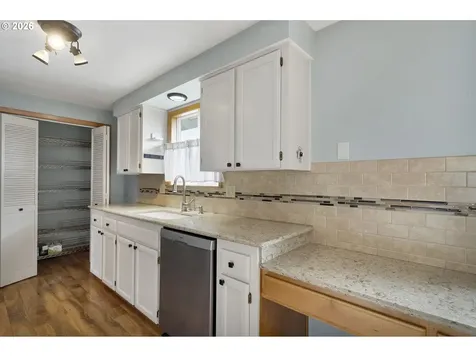 4280 Pullman Avenue SE Salem OR 97302