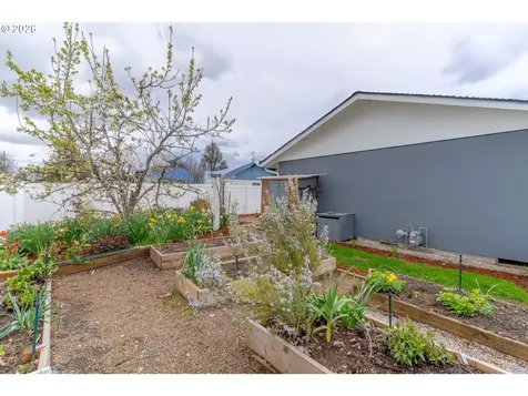4280 Pullman Avenue SE Salem OR 97302