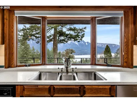 850 NE Montell Terrace Stevenson WA 98648
