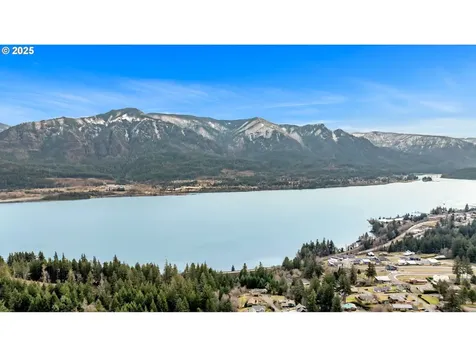 850 NE Montell Terrace Stevenson WA 98648