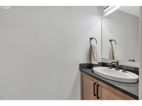 1275 N Fir Street Canby OR 97013