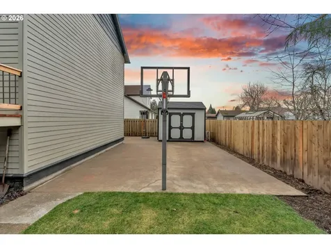 1275 N Fir Street Canby OR 97013
