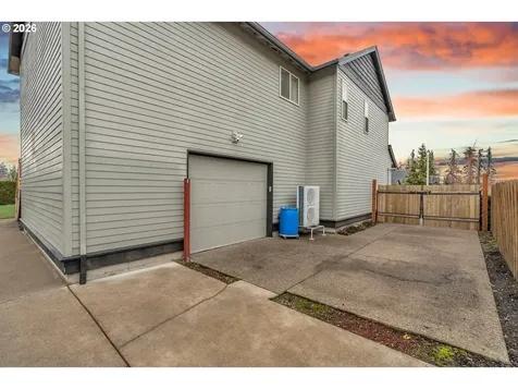 1275 N Fir Street Canby OR 97013