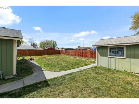 1070 SW 10th Place Hermiston OR 97838